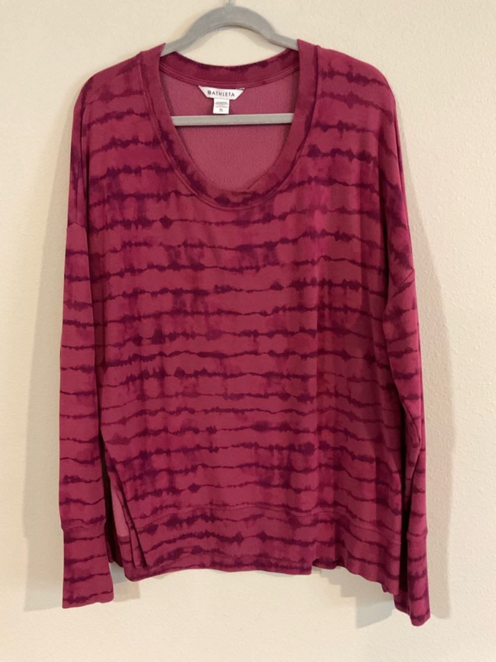 Athleta Magenta Pink Tie-Dye Long Sleeve Scoop Neck Top